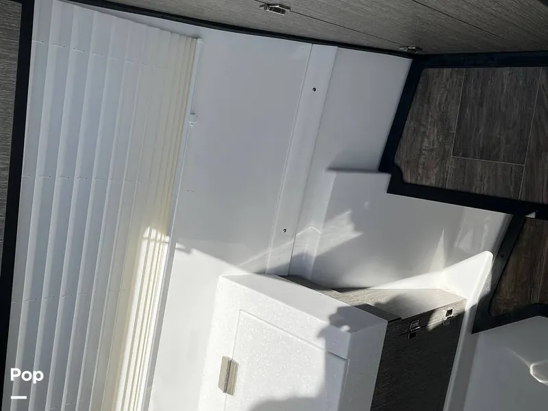 Slide: The Image of Monterey 378SE 2021 - 13063116