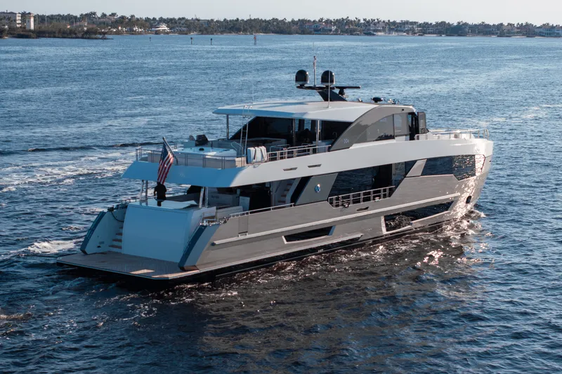 Slide: The Image of Ocean Alexander 30R 2025 - 105