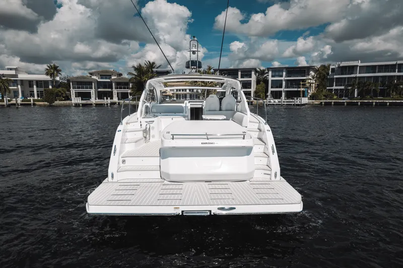 Slide: The Image of Azimut ATLANTIS 45 2025 - 41