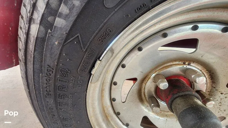 Slide: The Image of Tire Date Code - 13246288