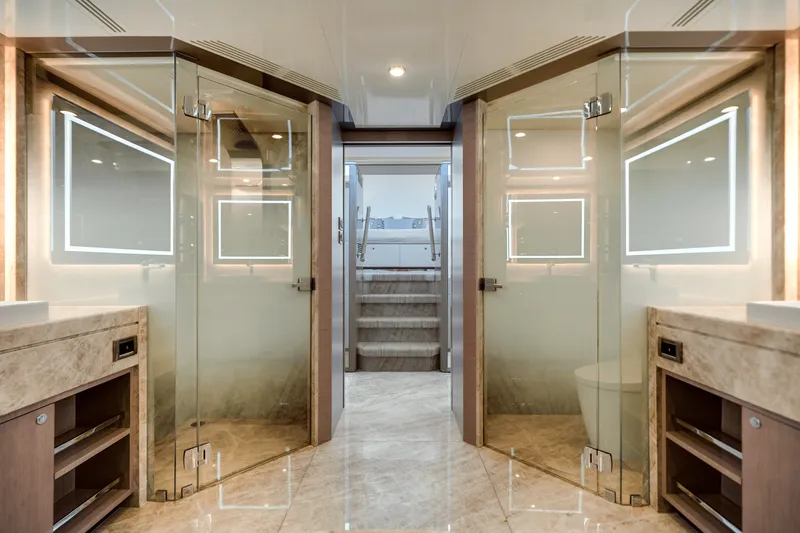 Slide: The Image of Ocean Alexander 37L 2025 - 32