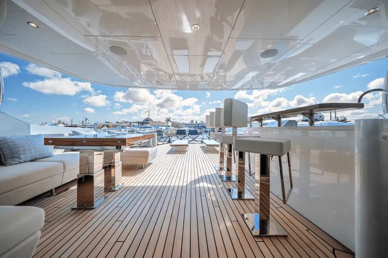 Slide: The Image of Ocean Alexander 37L 2025 - 42