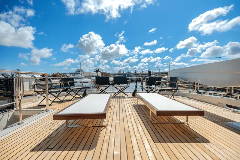 Slide: The Image of Ocean Alexander 37L 2025 - 46