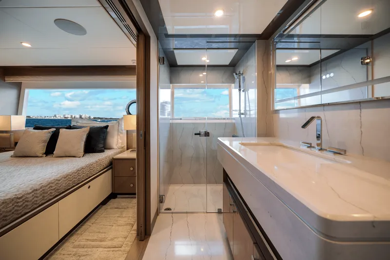 Slide: The Image of Ocean Alexander 37L 2025 - 56