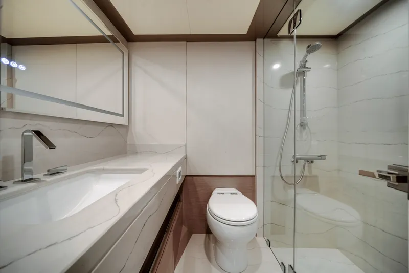 Slide: The Image of Ocean Alexander 37L 2025 - 61