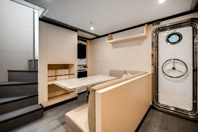 Slide: The Image of Ocean Alexander 37L 2025 - 63