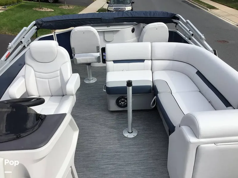 Slide: The Image of Godfrey Sweetwater 2186 FS 2023 - 13091333