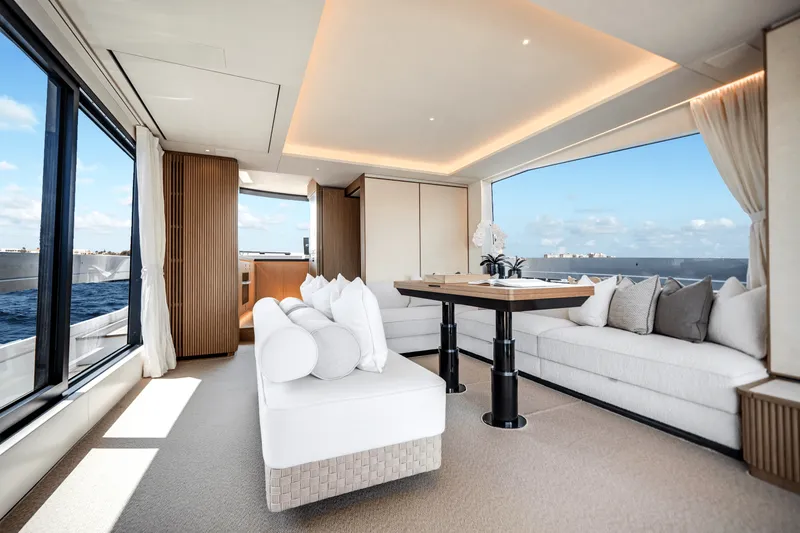 Slide: The Image of Azimut Seadeck 7 2025 - 18