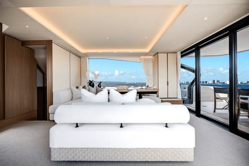 Slide: The Image of Azimut Seadeck 7 2025 - 20