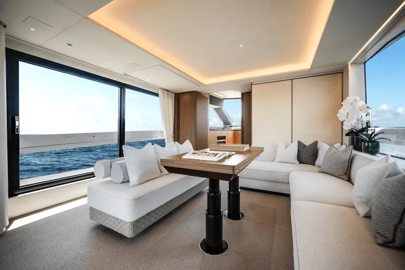 Slide: The Image of Azimut Seadeck 7 2025 - 24