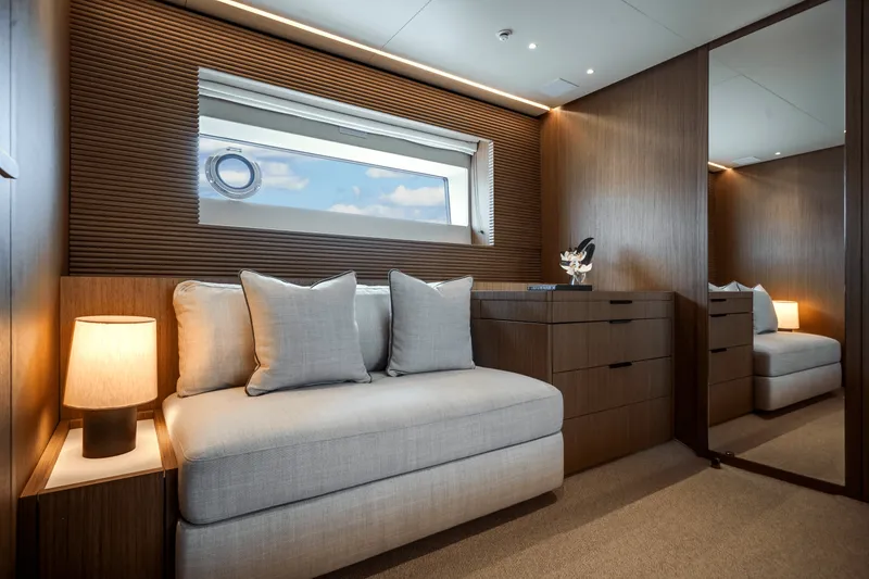 Slide: The Image of Azimut Seadeck 7 2025 - 32