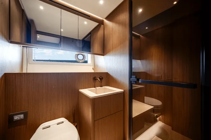 Slide: The Image of Azimut Seadeck 7 2025 - 43