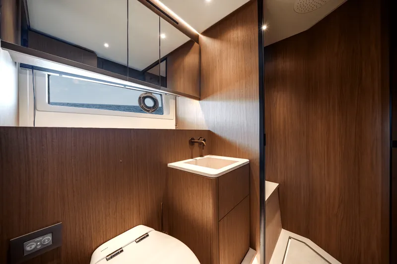 Slide: The Image of Azimut Seadeck 7 2025 - 47