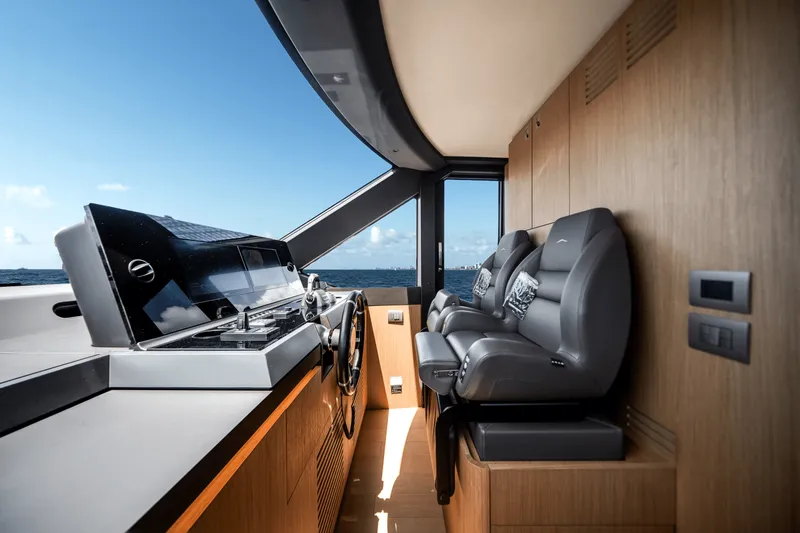 Slide: The Image of Azimut Seadeck 7 2025 - 52