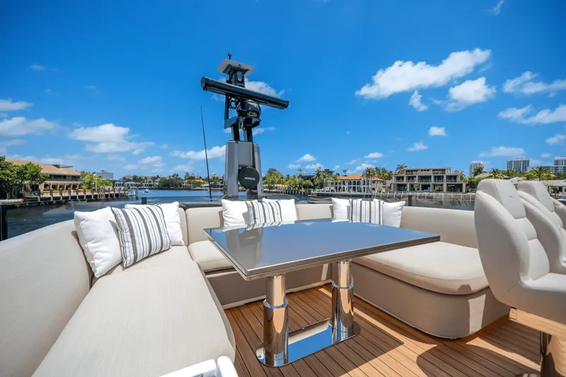 Slide: The Image of Azimut Seadeck 7 2025 - 59