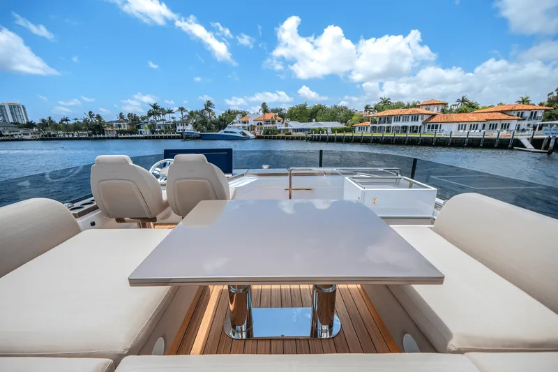 Slide: The Image of Azimut Seadeck 7 2025 - 60