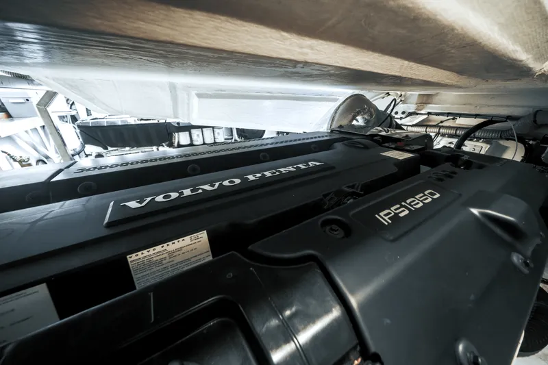 Slide: The Image of Azimut Seadeck 7 2025 - 63