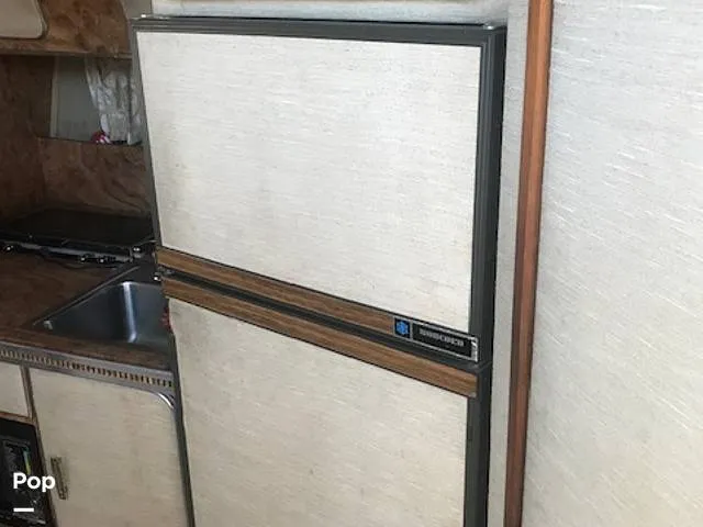 Slide: The Image of Chris-Craft 333 Commander 1984 - 13158468