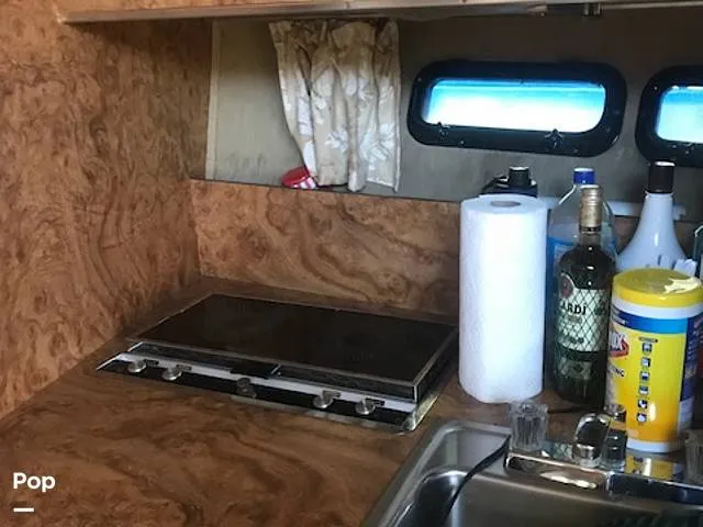 Slide: The Image of Chris-Craft 333 Commander 1984 - 13158469