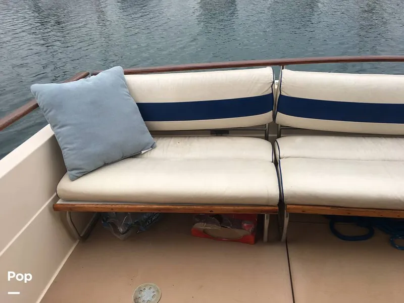 Slide: The Image of Chris-Craft 333 Commander 1984 - 13254338