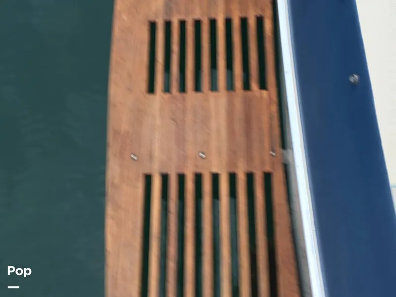 Slide: The Image of Chris-Craft 333 Commander 1984 - 13254365