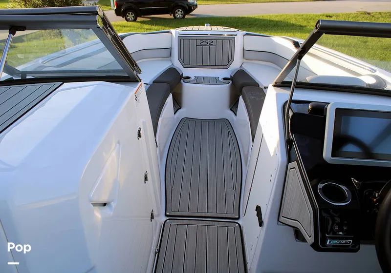 Slide: The Image of Yamaha 252SD 2022 - 13277744