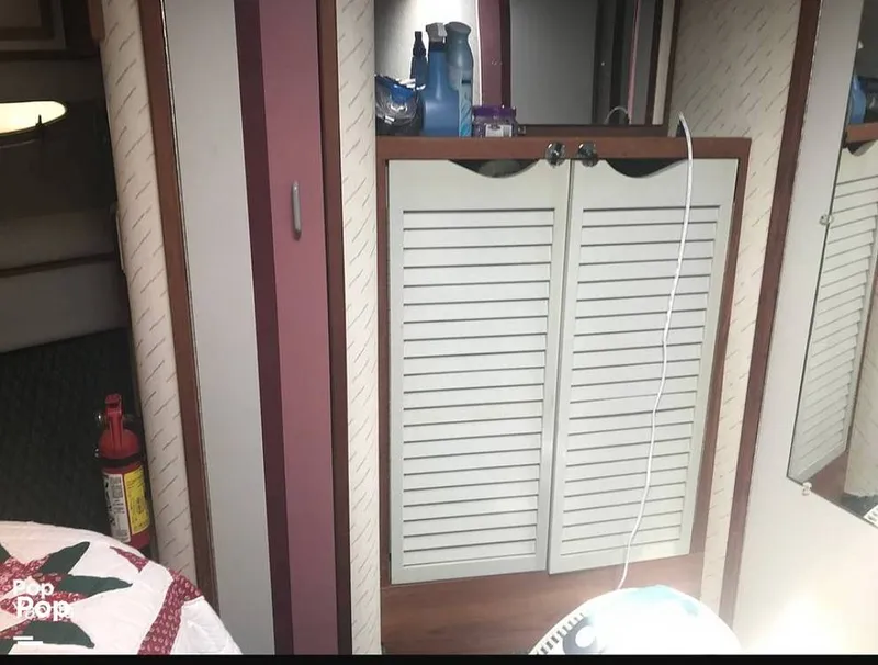 Slide: The Image of Cruisers Yachts 4280 Express Bridge 1988 - 13564404