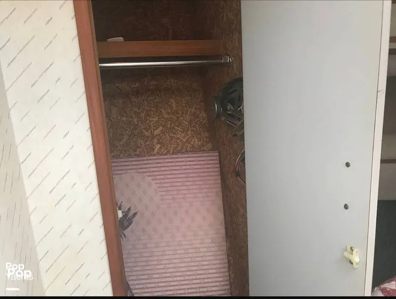 Slide: The Image of Cruisers Yachts 4280 Express Bridge 1988 - 13564405