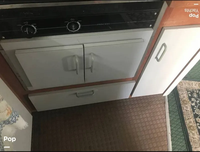 Slide: The Image of Cruisers Yachts 4280 Express Bridge 1988 - 13564430