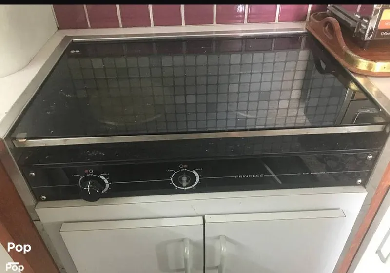 Slide: The Image of Cruisers Yachts 4280 Express Bridge 1988 - 13564431