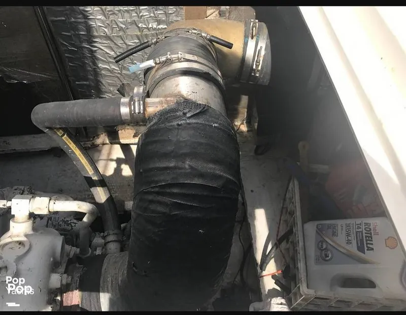 Slide: The Image of Cruisers Yachts 4280 Express Bridge 1988 - 13564202