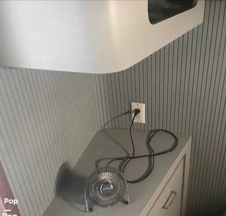 Slide: The Image of Cruisers Yachts 4280 Express Bridge 1988 - 13564389