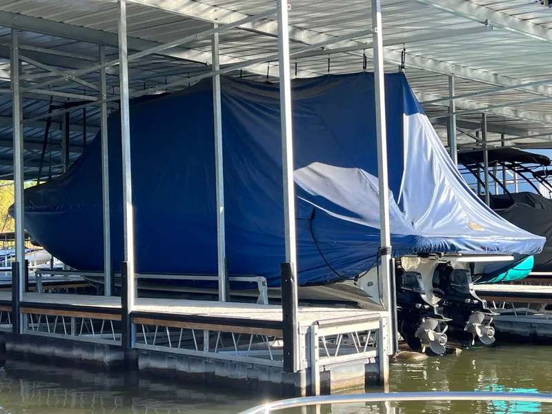 Slide: The Image of Sea Ray 350 SLX 2015 - 9