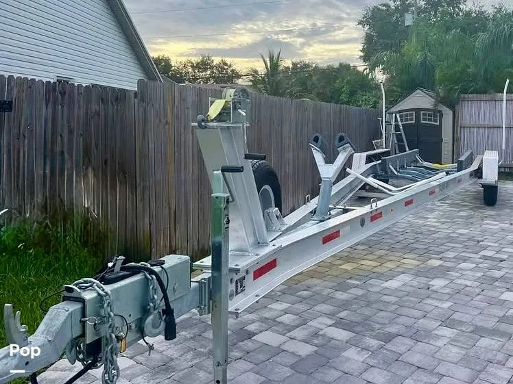 Slide: The Image of Trailer - 16000351