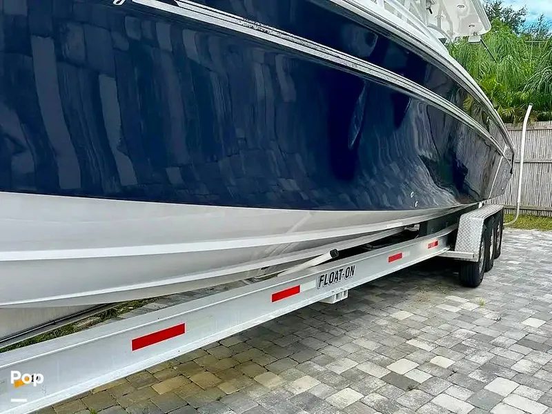 Slide: The Image of Marlago FS 35 Center Console Cuddy 2006 - 16000344