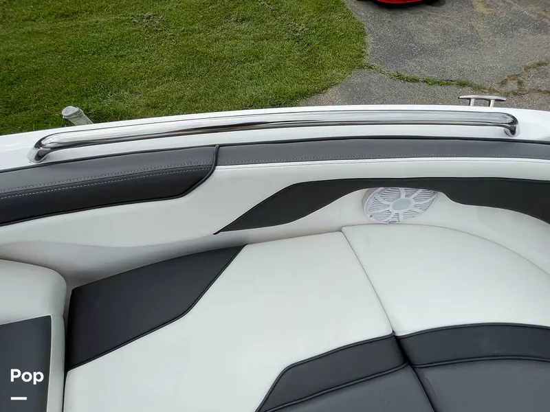 Slide: The Image of Yamaha AR210 2022 - 13219865