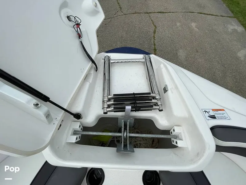 Slide: The Image of Yamaha AR210 2022 - 13219867