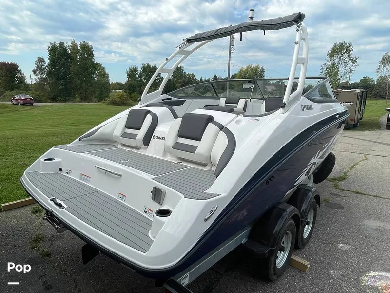 Slide: The Image of Yamaha AR210 2022 - 13219900