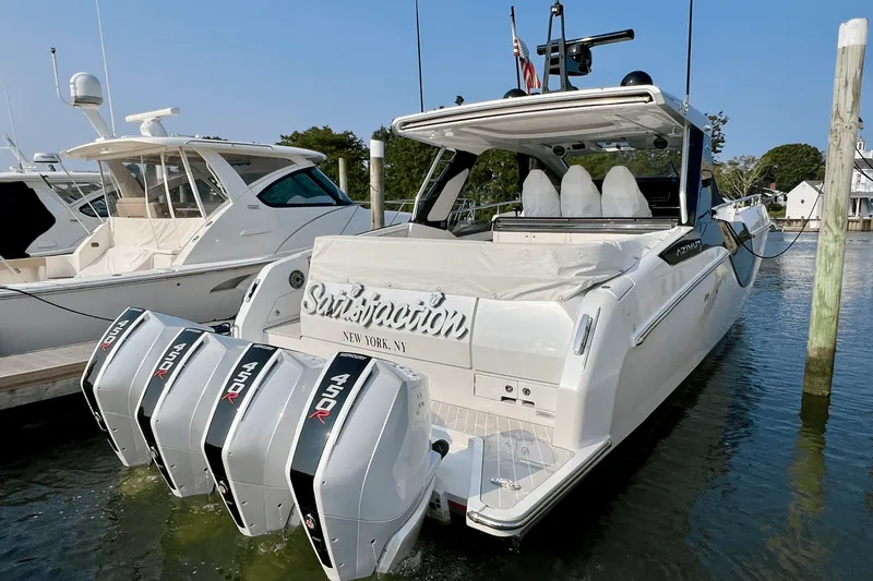 Slide: The Image of Azimut 47 VERVE 2022 - 12