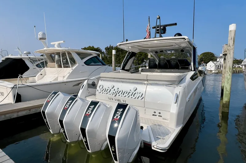 Slide: The Image of Azimut 47 VERVE 2022 - 20