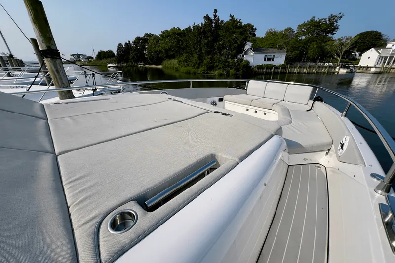 Slide: The Image of Azimut 47 VERVE 2022 - 45