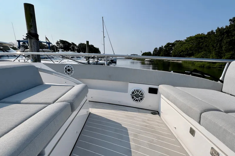 Slide: The Image of Azimut 47 VERVE 2022 - 53