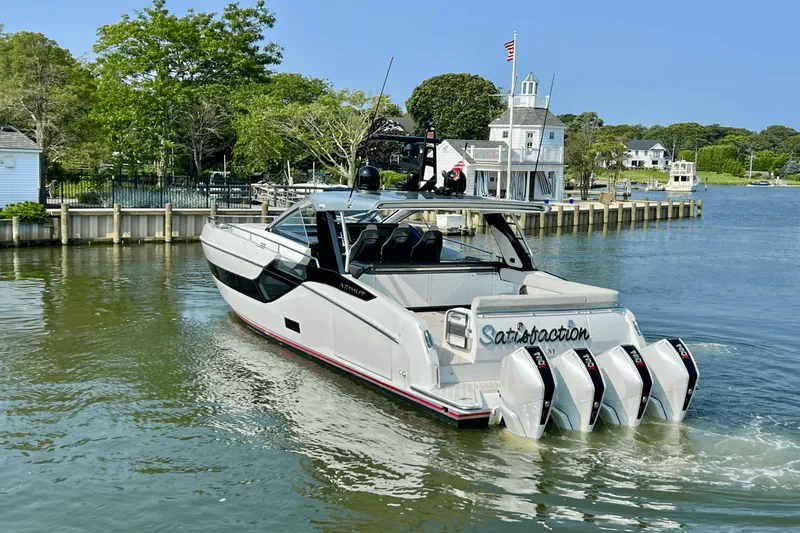 Slide: The Image of Azimut 47 VERVE 2022 - 6