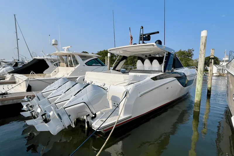 Slide: The Image of Azimut 47 VERVE 2022 - 9