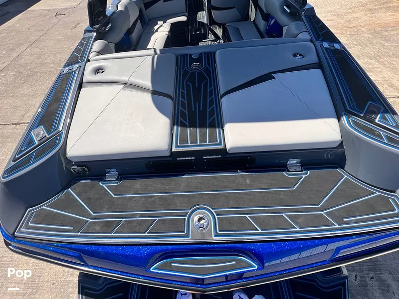 Slide: The Image of Centurion Fi23 2019 - 13220740