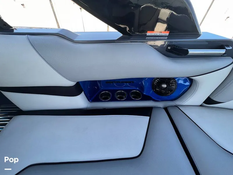 Slide: The Image of Centurion Fi23 2019 - 13220784