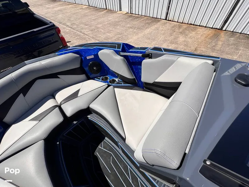 Slide: The Image of Centurion Fi23 2019 - 13220797