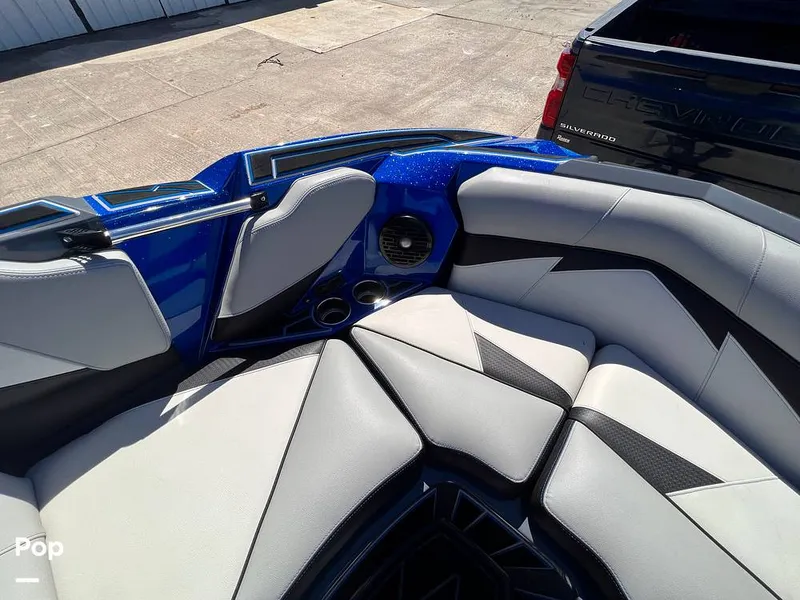 Slide: The Image of Centurion Fi23 2019 - 13220798