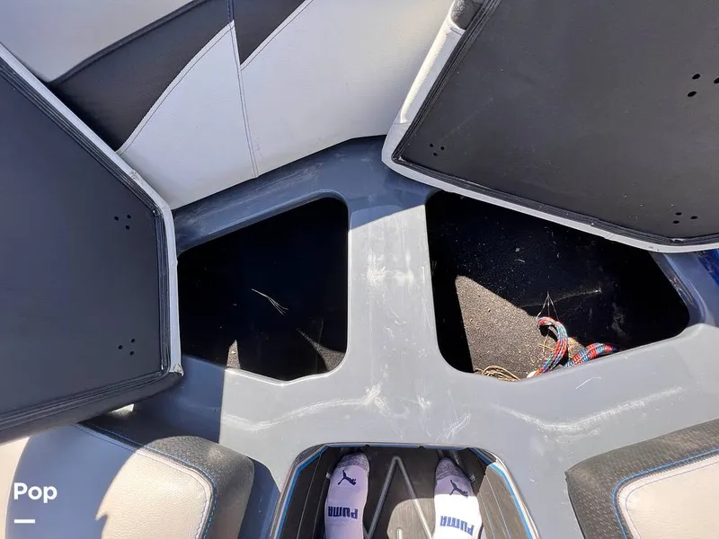 Slide: The Image of Centurion Fi23 2019 - 13220801