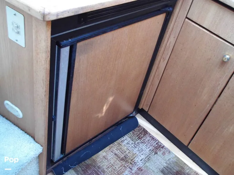 Slide: The Image of Fridge - Cockpit - 13118650